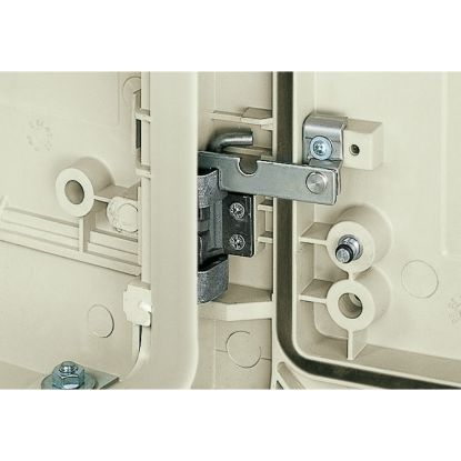 NSYRETPLA SCHNEIDER ELECTRIC
